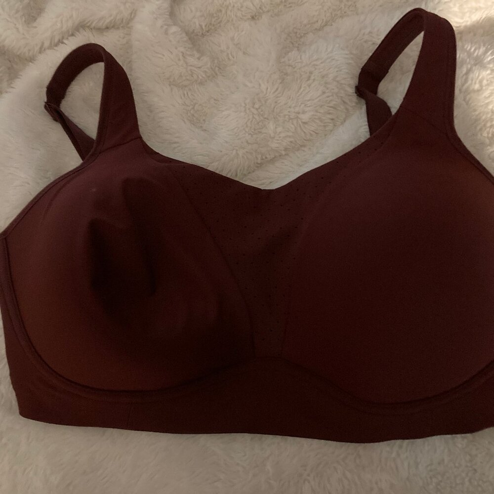 Lululemon Plum Color Run Time Bra Size 36E